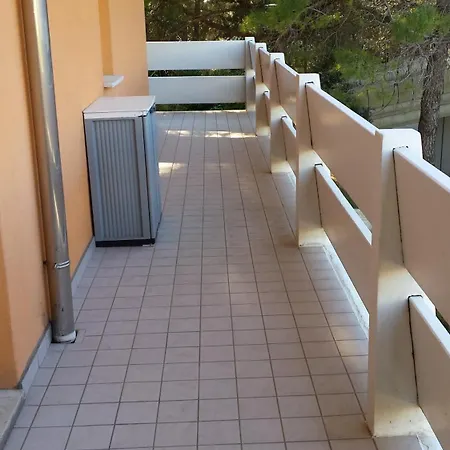 Apartment Landora *